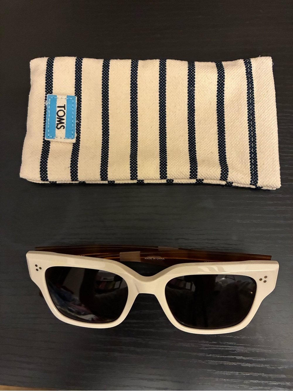 NWOT TOMS Women's Cream and Brown Sunglasses with Striped Pouch